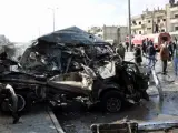 Imagen de un doble atentado en Homs, Siria.