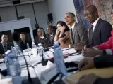José Daniel Ferrer (primero por la izquierda), en la reunión que el presidente de Estados Unidos, Barack Obama, mantuvo con un grupo de disidentes cubanos en la embajada estadounidense en La Habana.