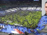 Imagen del Estadio de Francia en el momento en el que tres terroristas se inmolaron en su exterior. En esa célula yihadista estaba Salah Abdeslam, que finalmente se deshizo del chaleco de explosivos y huyó.