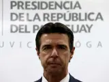 El ministro de Industria, Energía y Turismo español José Manuel Soria en rueda de prensa en la residencia presidencial en Asunción (Paraguay).