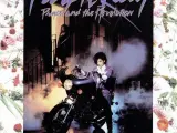 Es el sexto álbum de estudio de Prince & The Revolution, que más tarde se convertiría en la banda sonora de la película que estrenó el cantante. Purple Rain se convirtió en uno de los discos más emblemáticos de Prince, obtuvo 13 discos de platino en EE.UU y logró vender cerca de 20 millones de copias.