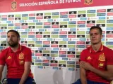 Jordi Alba y Lucas Vázquez atendieron a los medios de comunicación en un acto promocional.