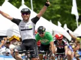 Mark Cavendish vence la primera etapa del Tour de Francia 2016