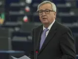 El presidente de la Comisión Europea, Jean-Claude Juncker, da un discurso en el Parlamento Europeo, en Estrasburgo (Francia).