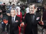 Manifestantes disfrazados de Tony Blair y George W. Bush en una protesta este miércoles en Londres.