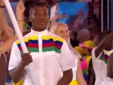 El boxeador Jonas Junius, abanderado de Namibia en los Juegos de Río 2016.