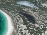Imagen aérea del incendio de Formentera, provocado por una bengala.