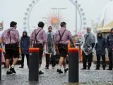 La lluvia y las medidas de seguridad han marcado el inicio de la Oktoberfest de Múnich.