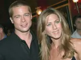 Brad Pitt y Jennifer Aniston, en una gala por el estreno de Troya en 2004.