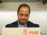 El secretario de Organización del PSOE, César Luena, comparece en Ferraz