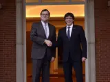Mariano Rajoy y Carles Puigdemont, en una reunión pasada.