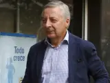 El socialista José Blanco, a su llegada a la sede del PSOE en la madrileña calle de Ferraz.