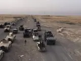 Columna del Ejército iraquí al sur de Mosul.