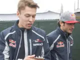 Daniil Kvyat y Carlos Sainz, el pasado junio en Canadá.