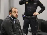 El concejal de Madrid Guillermo Zapata, durante el juicio contra él en la Audiencia Nacional.