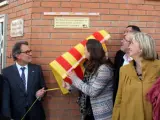 El expresidente de la Generalitat Artur Mas descubre la placa de la calle "9 de novembre" en el municipio de Montoliu de Lleida.