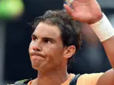 Fotografía de archivo tomada el 13 de mayo de 2016 que muestra al tenista español Rafa Nadal tras perder ante el serbio Novak Djokovic en el Masters 1000 de Roma (Italia).