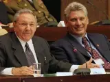 Imagen de archivo del presidente cubano, Raúl Castro, junto a su 'número dos', el primer vicepresidente, Miguel Díaz-Canel.