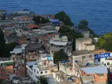Panorámica de la favela Vidigal en Río de Janeiro (Brasil).