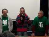 Tres de los encausados por la protesta antirrecortes educativos, que se enfrentan a 4 años de prisión.