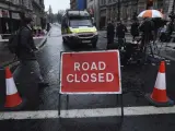 Un cordón policial impide el acceso a la calle Whitehall, en los alrededores del Parlamento de Londres.