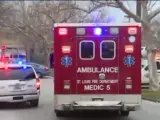 Ambulancia de St. Louis en el lugar del tiroteo.