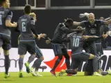 Aspas (3d) celebra su gol ante el Genk, el segundo del equipo, durante el partido de ida de cuartos de final de la Liga Europa.