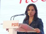 La secretaria general del PSOE-M y alcaldesa de Getafe, Sara Hernández, en un acto con alcaldes y concejales.