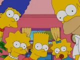 Marge, Lisa, Bart, Maggie y Homer, la familia Simpson al completo.