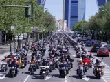 Un desfile de más de 1.500 harleys por las calles más céntricas de Madrid ha puesto punto y final a la 15ª concentración Harley-Davidson KM0.