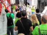 Protesta de interinos frente al Ministerio de Educación, en Madrid.