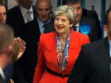 La primera ministra británica, Theresa May, tras confirmar su reelección por el distrito electoral de Maidenhead, Reino Unido.