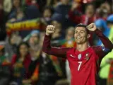 Cristiano celebra uno de sus goles con Portugal.