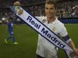 Cristiano Ronaldo celebra el título de Liga con el Real Madrid.