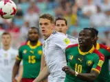 Un lance del partido entre Alemania y Camerún de la Copa Confederaciones.