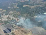 Vista desde el aire del incendio declarado en un paraje de Minas de Riotinto.