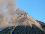 El volcán de Fuego, en Guatemala, durante una de sus erupciones, en una imagen de archivo.