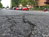 Un bache en la avenida de Badajoz.