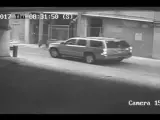 Una mujer cae con su coche desde la séptima planta de un aparcamiento.