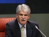 Alfonso Dastis, en rueda de prensa en el Ministerio de Exteriores.