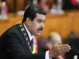 Maduro anuncia una prórroga de un mes para el billete de 100 bolívares