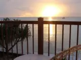 Puesta de sol desde el Funafuti Lagoon Hotel, en Tuvalu.