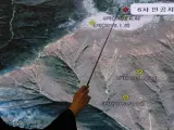 Una pantalla muestra la actividad sísmica detectada en Corea del Norte desde el Centro Meteorológico Coreano en Seúl, Corea del Sur.