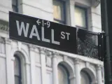 Wall Street vuelve a niveles récord gracias a la era Trump y el impulso del petróleo