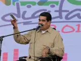 Maduro niega que se haya roto el orden constitucional en Venezuela