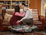 Los personajes de 'The Big Bang Theory' Sheldon Cooper (Jim Parsons) Amy Farrah Fowler (Mayim Bialik), en una escena de la serie.