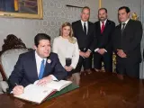 Una comisión técnica estudiará vías de colaboración entre la Diputación y Gibraltar