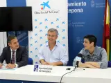 Estepona y Obra Social "la Caixa" entregan una subvención de 13.200 euros a la asociación local Parkinson Sol
