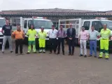 La Diputación de Badajoz entrega tres camiones basculantes a las brigadas de carreteras