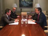 Espadas pide a De la Serna un acuerdo para avanzar en el metro entre Pino Montano y Prado de San Sebastián